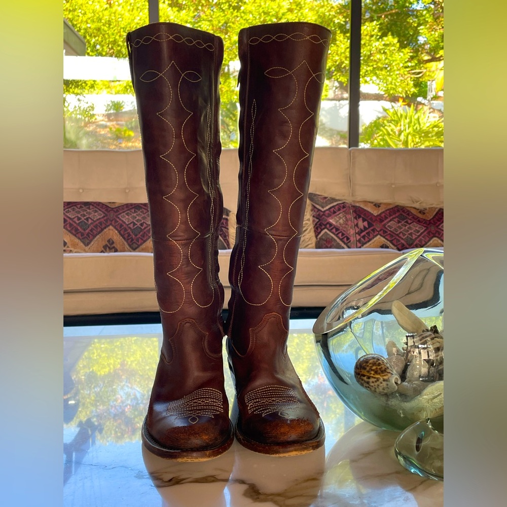 GOLDEN GOOSE TALL BOOTS!